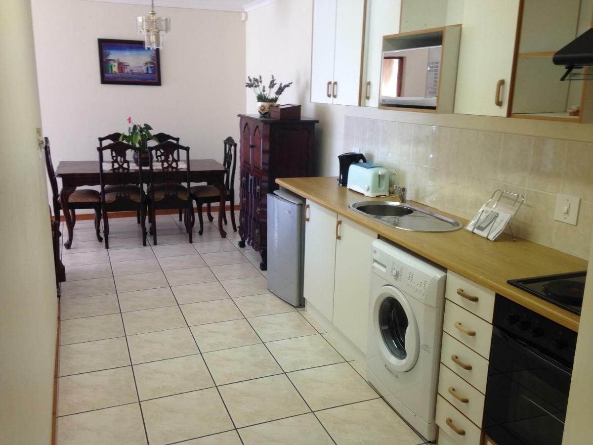 Clovelly Serene Mountain Flat מראה חיצוני תמונה
